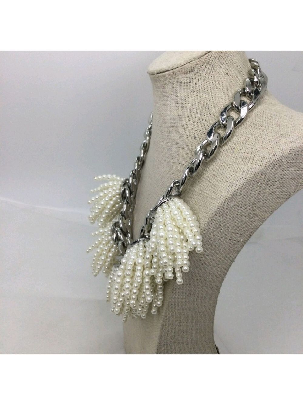 Banana Republic Faux Pearl Fringe Statement Necklace 16" EUC - Picture 2 of 5
